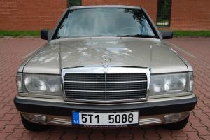 Mercedes -Benz 190 E 