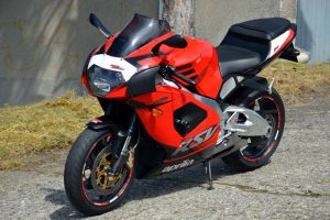 Aprilia RSVmille 1000