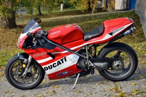 Ducati 748