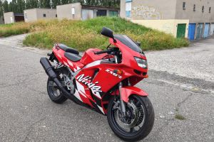 Kawasaki ZX600F